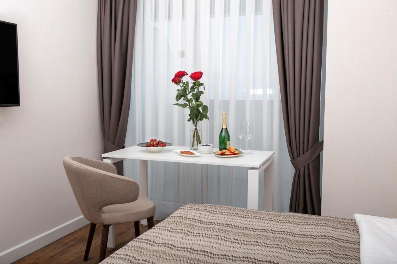 Apartments In Alliance Batumi Exterior photo