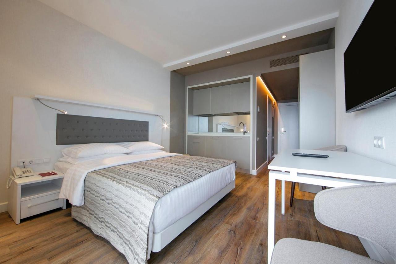 Apartments In Alliance Batumi Exterior photo