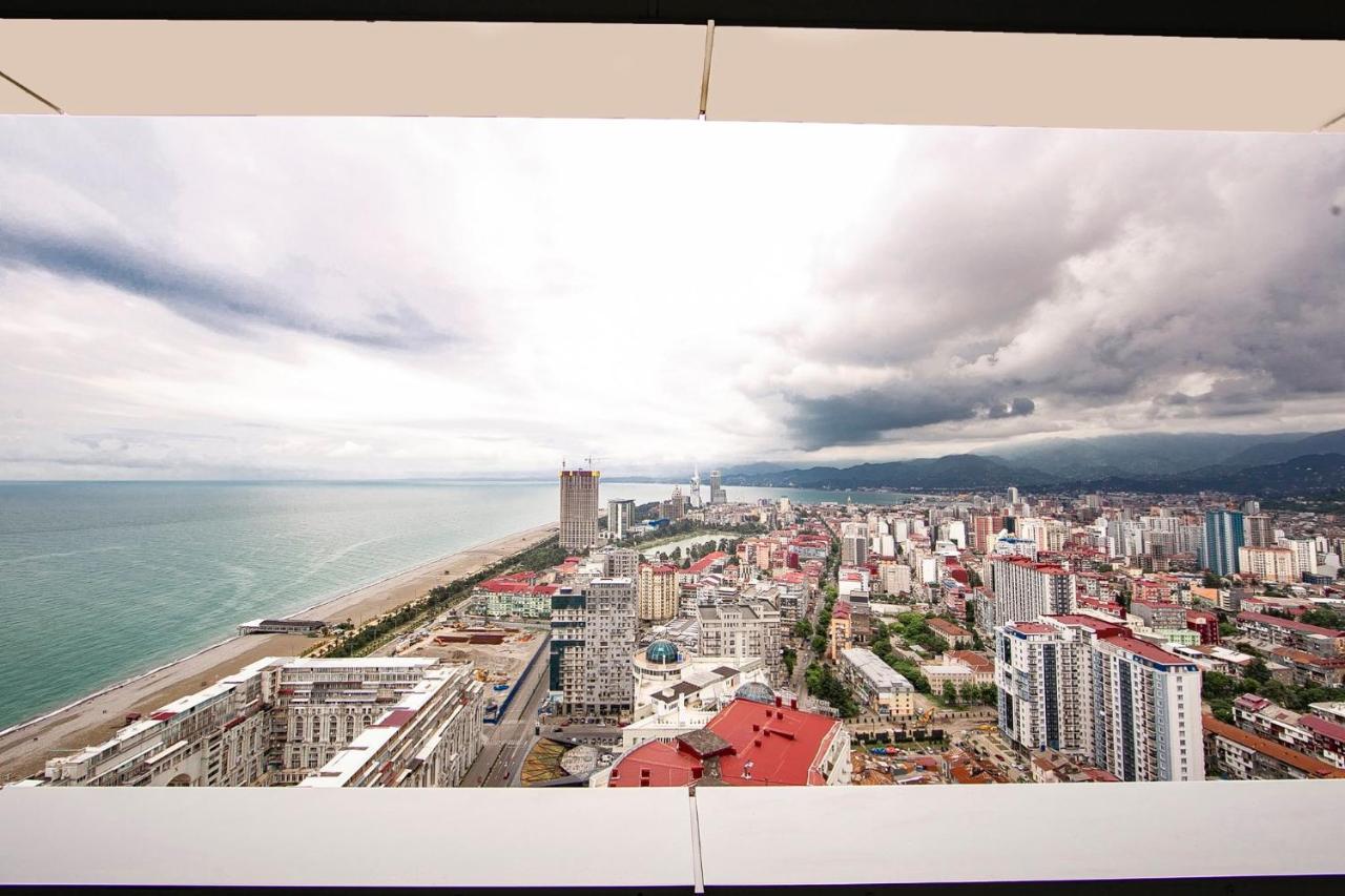 Apartments In Alliance Batumi Exterior photo